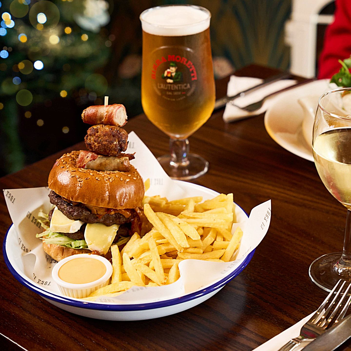 Festive Lunch & Dinner at The Deers Rest in Romford